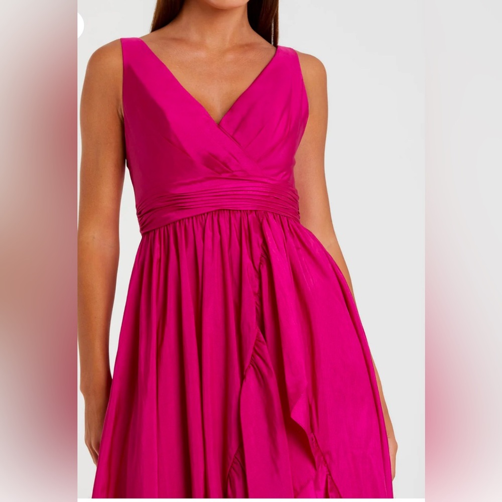 Mac Duggal Fuchsia Maxi Gown. NWT Size 6 - Picture 4 of 4